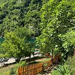 Neomalsore Agrotourism, Komani *