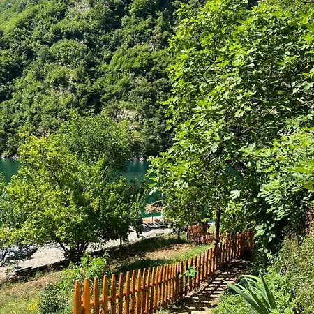 Neomalsore Agrotourism, Komani Lake *