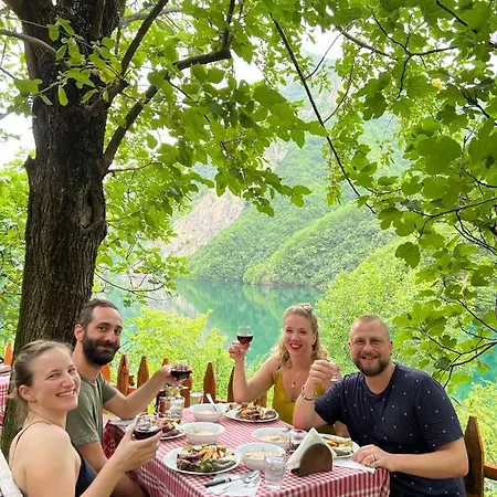 Neomalsore Agrotourism, Komani Lake *