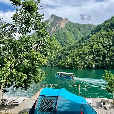 Neomalsore Agrotourism, Komani Lake Konukevi Koman