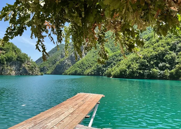 Neomalsore Agrotourism, Komani Koman