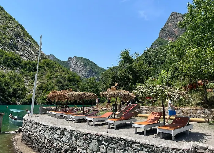 Hotell Neomalsore Agrotourism, Komani Koman
