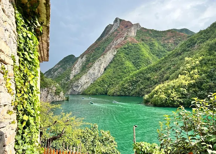 Neomalsore Agrotourism, Komani * Koman