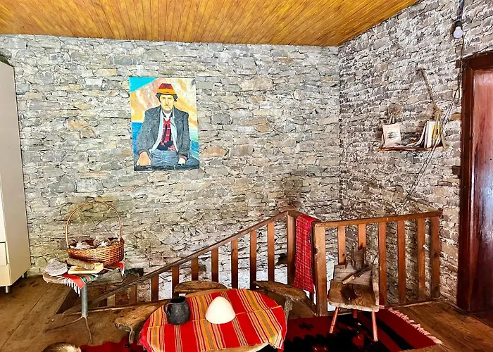 Neomalsore Agrotourism, Komani *
