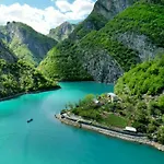 Πανσιόν Neomalsore Agrotourism, Komani *