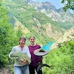 Gasthof Neomalsore Agrotourism, Komani Koman