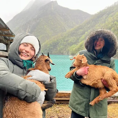 Neomalsore Agrotourism, Komani Koman