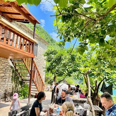 Neomalsore Agrotourism, Komani
