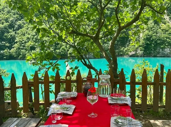 Neomalsore Agrotourism, Komani Koman