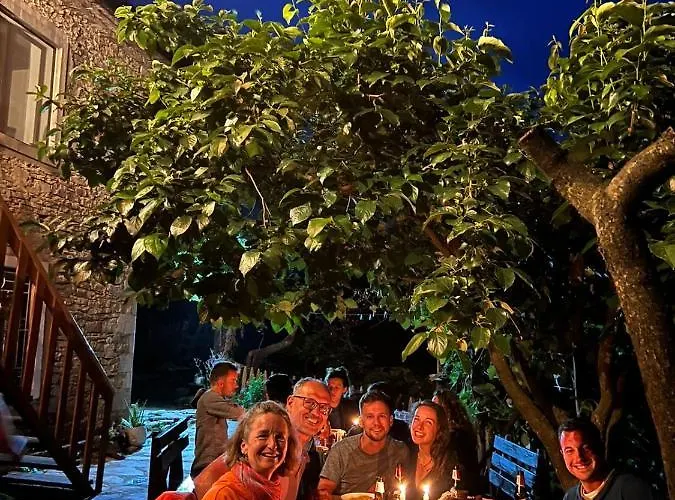Hotel Neomalsore Agrotourism, Komani