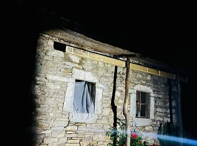 Hotel Neomalsore Agrotourism, Komani Koman
